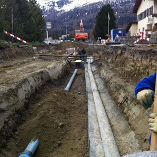 Dorfstrasse: Wasser und Meteor